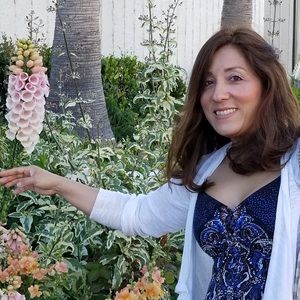 Meet your Posher, Laura